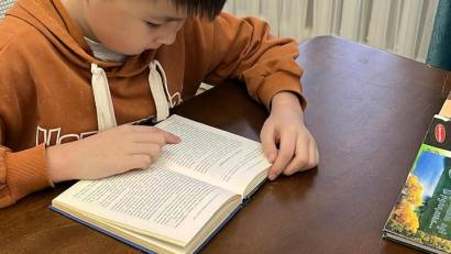 "Демалыста кітап оқимыз"